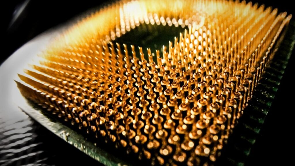 Close-up of a processor chip, representing the Motorola Signature 27 Snapdragon chip